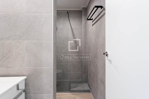 Аренда квартиры в Барселона, Испания 2 спальни, 70м2 №168302 - фото 12
