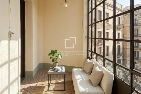Apartament w Barcelona, Hiszpania 4 sypialnie, 156 mkw. nr 168298 – zdjęcie 29