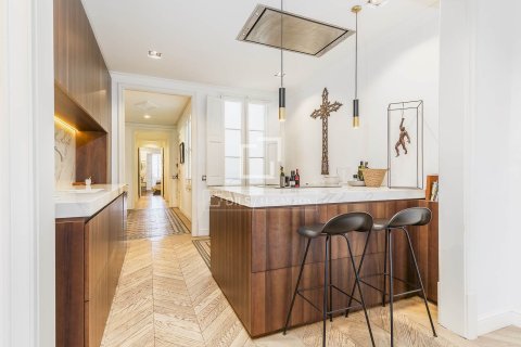 Wohnung zum Verkauf in Barcelona, Spanien 3 Schlafzimmer, 133 m2 Nr. 168299 - Foto 17