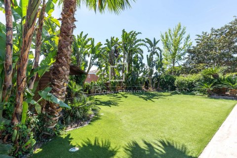 Villa en venta en Sant Just Desvern, Barcelona, España 3 dormitorios, 483 m2 No. 168300 - foto 5