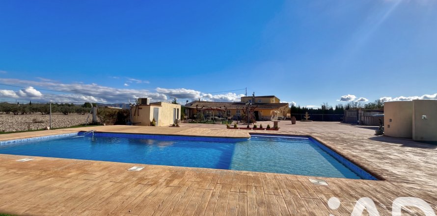 Talo Villena, Alicante, Espanja 11 makuuhuonetta, 470 m2 No. 152761