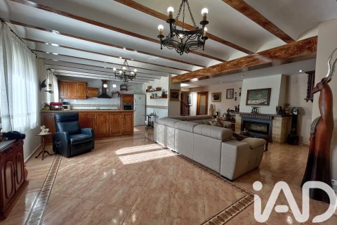 Talo myytävänä Villena, Alicante, Espanja, 11 makuuhuonetta, 470 m2 No. 152761 - kuva 8