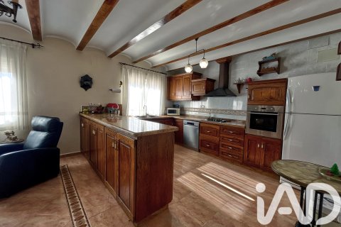 Talo myytävänä Villena, Alicante, Espanja, 11 makuuhuonetta, 470 m2 No. 152761 - kuva 10