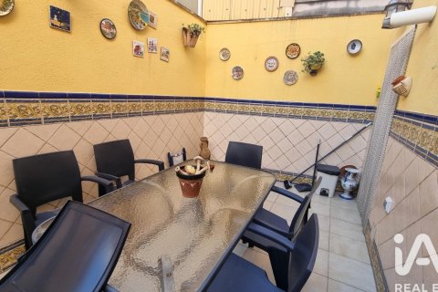 Продажа дома в Лес Рокетес, Барселона, Испания 4 спальни, 131м2 №152760 - фото 21