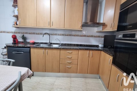 Продажа дома в Лес Рокетес, Барселона, Испания 4 спальни, 131м2 №152760 - фото 17