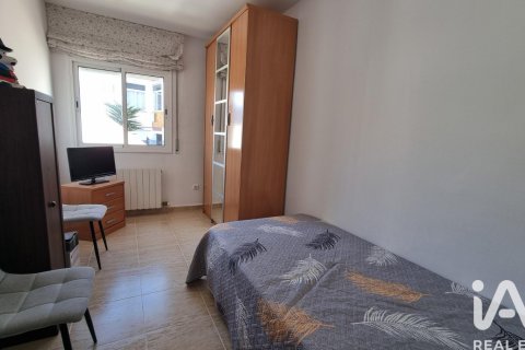 Продажа дома в Лес Рокетес, Барселона, Испания 4 спальни, 131м2 №152760 - фото 11