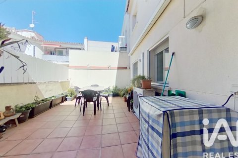 Apartament w Roda de Berà, Tarragona, Hiszpania 3 sypialnie, 130 mkw. nr 172768 – zdjęcie 30