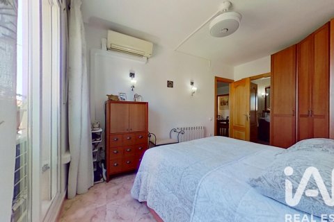 Apartament w Roda de Berà, Tarragona, Hiszpania 3 sypialnie, 130 mkw. nr 172768 – zdjęcie 17