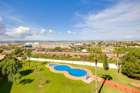 Kattohuoneisto Torrevieja, Alicante, Espanja 2 makuuhuonetta, 61 m2 No. 184331