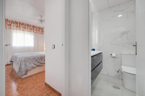 Penthouse for sale in Torrevieja, Alicante, Spain 2 bedrooms, 61 sq.m. No. 184331 - photo 18