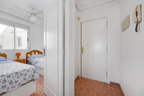 Penthouse for sale in Torrevieja, Alicante, Spain 2 bedrooms, 61 sq.m. No. 184331 - photo 9
