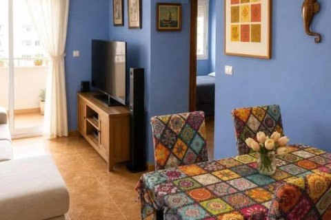 Apartamento en venta en Torrevieja, Alicante, España 2 dormitorios, 66 m2 No. 184335 - foto 2