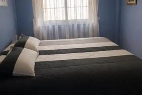 Apartamento en venta en Torrevieja, Alicante, España 2 dormitorios, 66 m2 No. 184335 - foto 4