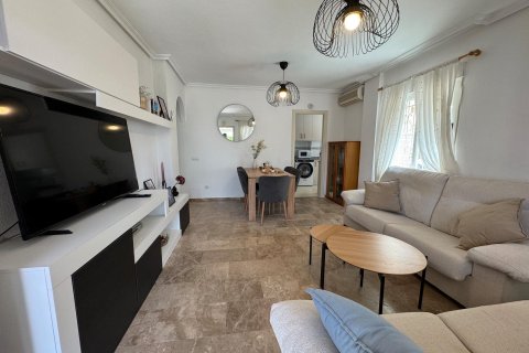 Apartment for sale in Torrevieja, Alicante, Spain 3 bedrooms, 69 sq.m. No. 184334 - photo 10