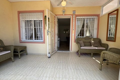 Apartment for sale in Torrevieja, Alicante, Spain 3 bedrooms, 69 sq.m. No. 184334 - photo 8