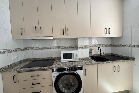 Apartment for sale in Torrevieja, Alicante, Spain 3 bedrooms, 69 sq.m. No. 184334 - photo 13