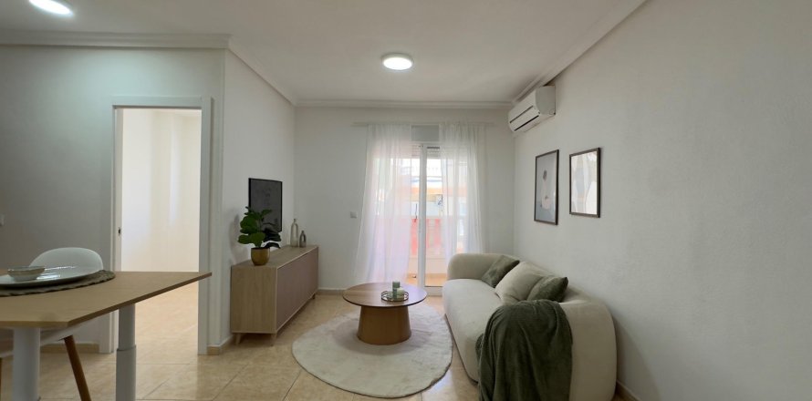 Apartment in Torrevieja, Alicante, Spain 2 bedrooms, 48 sq.m. No. 184332