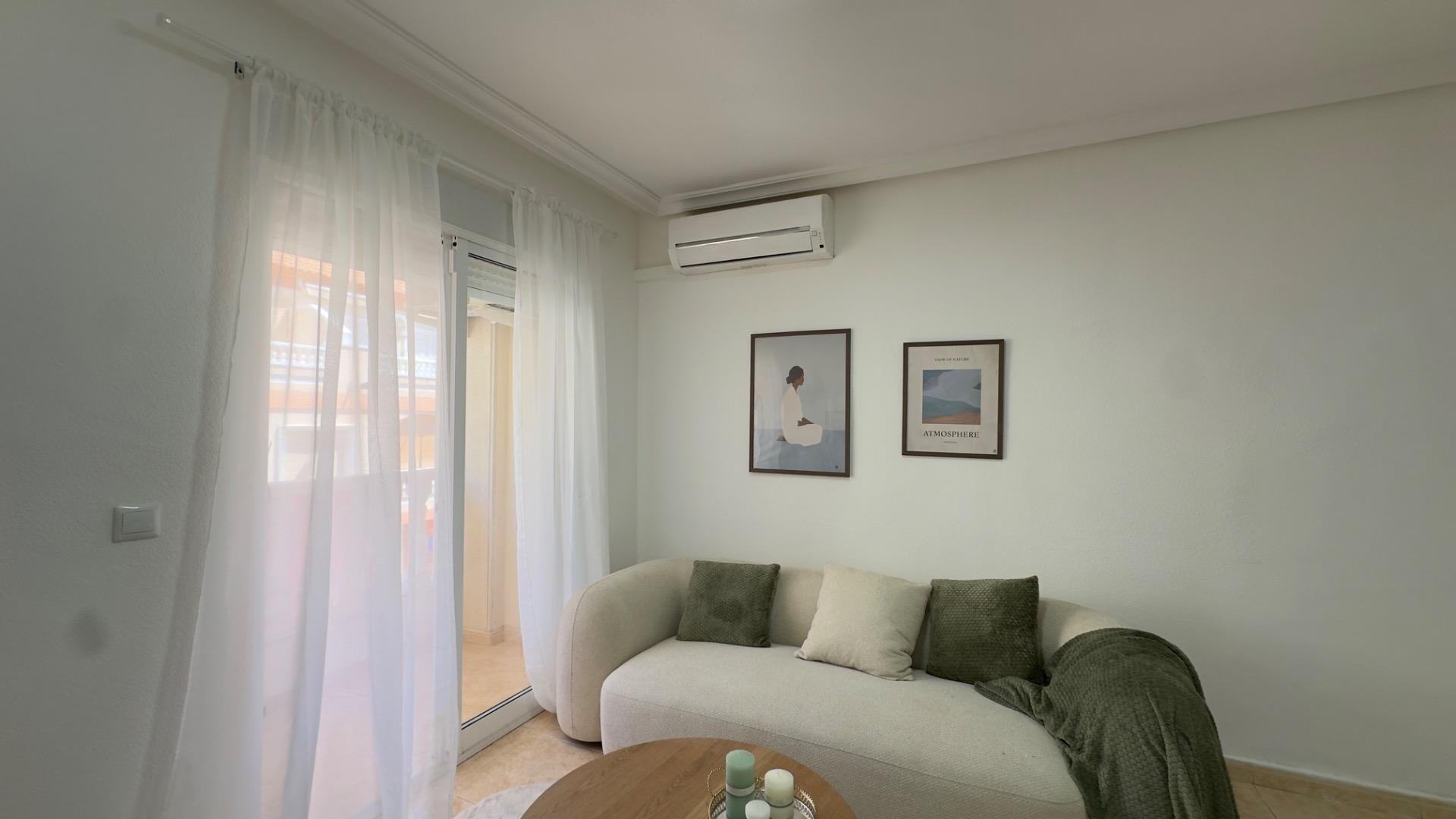 Apartament w Torrevieja, Alicante, Hiszpania 2 sypialnie, 48 mkw. nr 184332