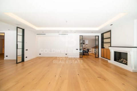 Apartment for sale in Barcelona, Spain 5 bedrooms, 750 sq.m. No. 159673 - photo 21