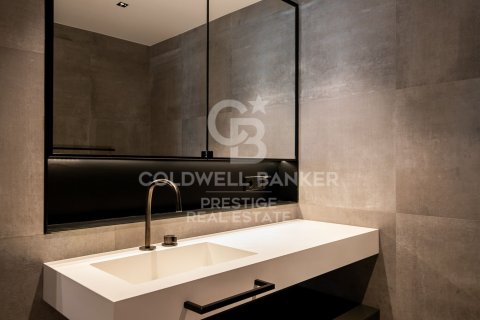 Apartment for sale in Barcelona, Spain 5 bedrooms, 750 sq.m. No. 159673 - photo 7