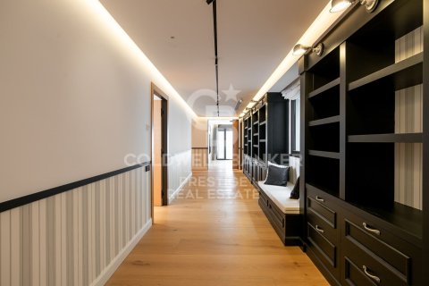Apartment for sale in Barcelona, Spain 5 bedrooms, 750 sq.m. No. 159673 - photo 15