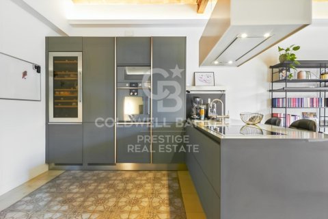 Apartamento en venta en Barcelona, España 3 dormitorios, 155 m2 No. 159672 - foto 7