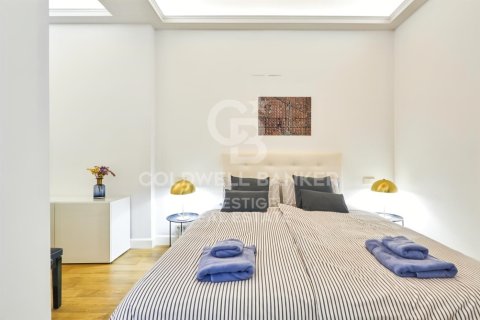 Apartamento en venta en Barcelona, España 3 dormitorios, 155 m2 No. 159672 - foto 9