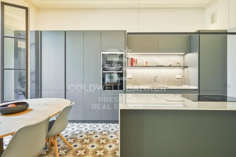 Apartment à vendre à Barcelona, Espagne, 3 chambres, 109 m2 No. 159671 - photo 5