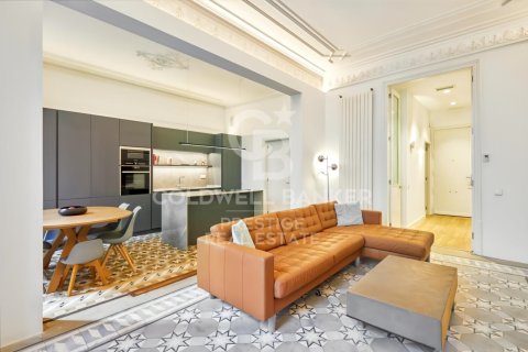 Apartment à vendre à Barcelona, Espagne, 3 chambres, 109 m2 No. 159671 - photo 3