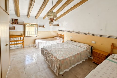Townhouse zum Verkauf in Borrassa, Girona, Spanien 6 Schlafzimmer, 573 m2 Nr. 159669 - Foto 15