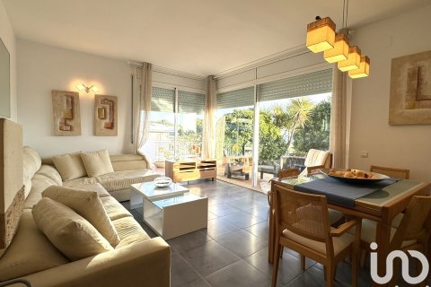 Apartamento en venta en Cubelles, Barcelona, España 4 dormitorios, 120 m2 No. 154114 - foto 5