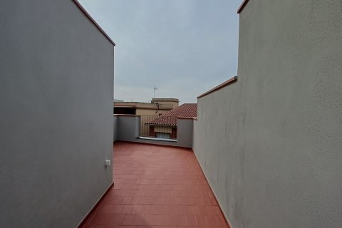 Продажа дуплекса в Санта-Колома-де-Граменет, Барселона, Испания 2 спальни, 134м2 №154120 - фото 20