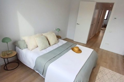 Продажа дуплекса в Санта-Колома-де-Граменет, Барселона, Испания 2 спальни, 134м2 №154120 - фото 15