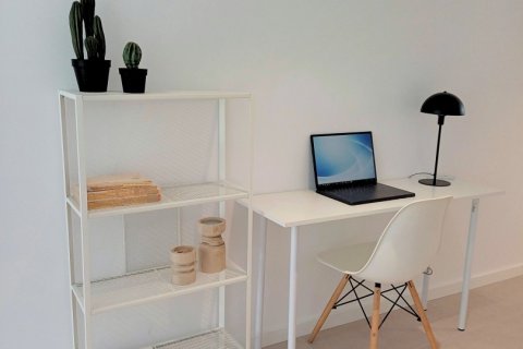 Продажа дуплекса в Санта-Колома-де-Граменет, Барселона, Испания 2 спальни, 134м2 №154120 - фото 9