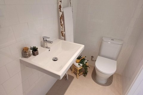 Продажа дуплекса в Санта-Колома-де-Граменет, Барселона, Испания 2 спальни, 134м2 №154120 - фото 11