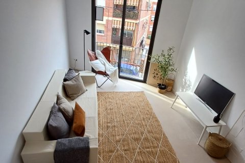 Продажа дуплекса в Санта-Колома-де-Граменет, Барселона, Испания 2 спальни, 134м2 №154120 - фото 8