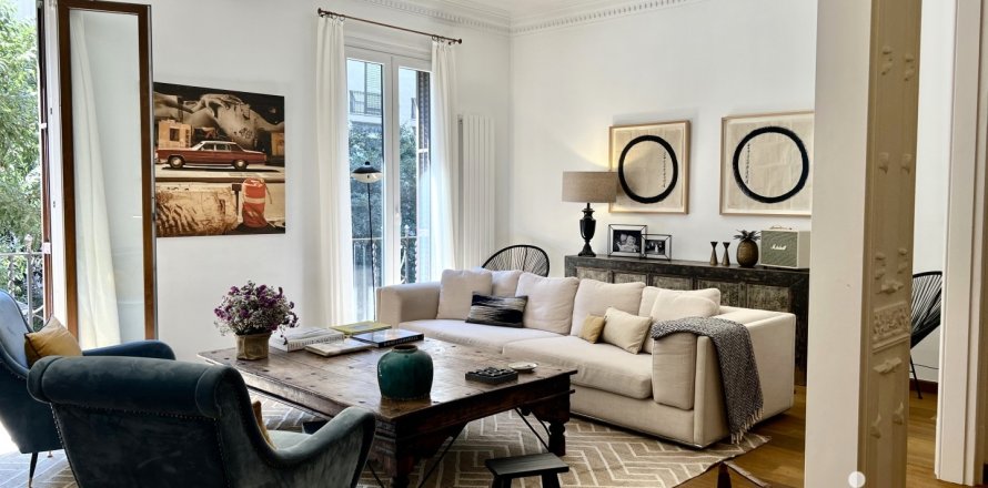 Apartament w Barcelona, Hiszpania 4 sypialnie, 179 mkw. nr 154118