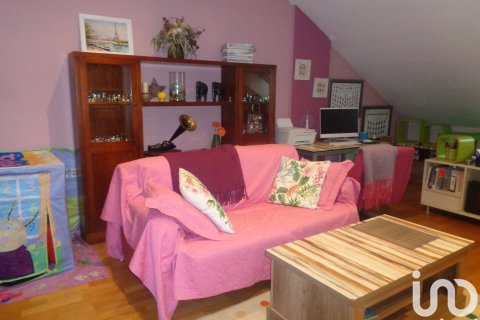 Hus till salu i Villaobispo de las Regueras, Leon, Spanien 4 sovrum, 220 kvm. Nr. 154116 - foto 21