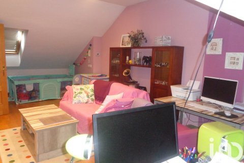 Hus till salu i Villaobispo de las Regueras, Leon, Spanien 4 sovrum, 220 kvm. Nr. 154116 - foto 23