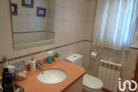 Hus till salu i Villaobispo de las Regueras, Leon, Spanien 4 sovrum, 220 kvm. Nr. 154116 - foto 4