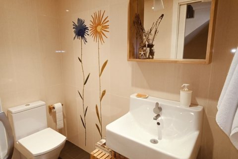 Продажа дома в Л'Аметлья-де-Мар, Таррагона, Испания 4 спальни, 300м2 №154119 - фото 18