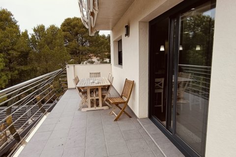 Продажа дома в Л'Аметлья-де-Мар, Таррагона, Испания 4 спальни, 300м2 №154119 - фото 21