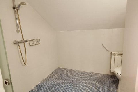 Продажа дома в Л'Аметлья-де-Мар, Таррагона, Испания 4 спальни, 300м2 №154119 - фото 16