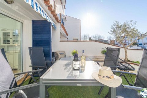 House for sale in Sitges, Barcelona, Spain 4 bedrooms, 110 sq.m. No. 164938 - photo 11