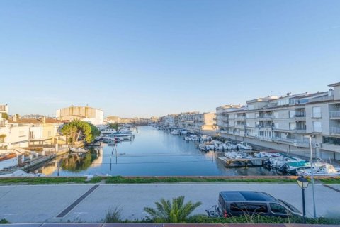 House for sale in Sitges, Barcelona, Spain 4 bedrooms, 110 sq.m. No. 164938 - photo 29