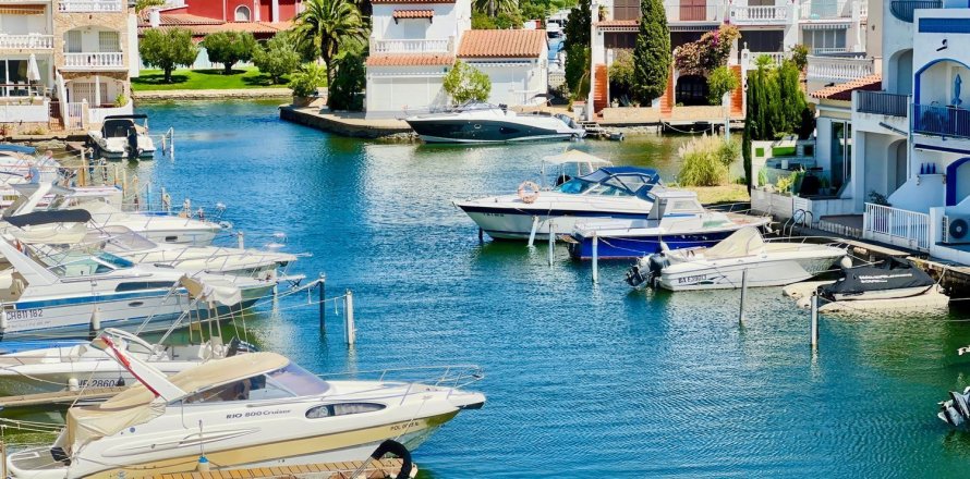 Дом в Ситжес, Барселона, Испания 3 спальни, 134м2 №164940