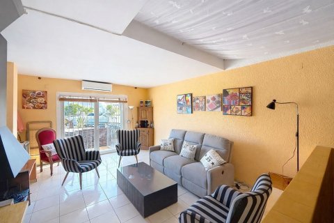 House for sale in Sitges, Barcelona, Spain 4 bedrooms, 125 sq.m. No. 164939 - photo 17