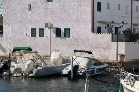 House for sale in Sitges, Barcelona, Spain 4 bedrooms, 125 sq.m. No. 164939 - photo 11