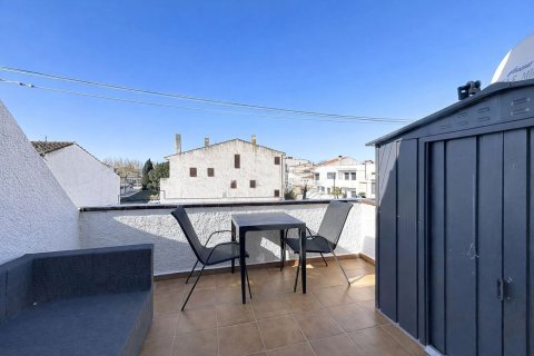 House for sale in Sitges, Barcelona, Spain 4 bedrooms, 125 sq.m. No. 164939 - photo 6