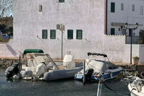 House for sale in Sitges, Barcelona, Spain 4 bedrooms, 125 sq.m. No. 164939 - photo 2